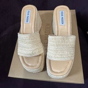 Steve Madden platform sandals